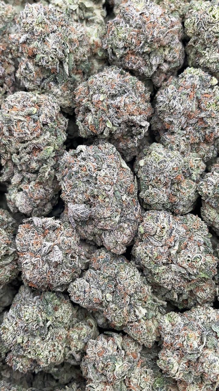 White Strawberry Skunk PK God